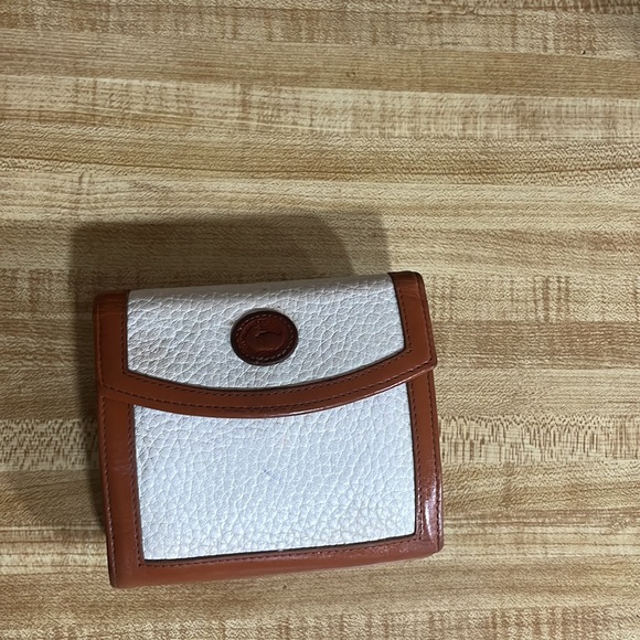 Vintage Dooney & Bourke All Weather Leather Large Credit Card Wallet - Picture 2 of 7